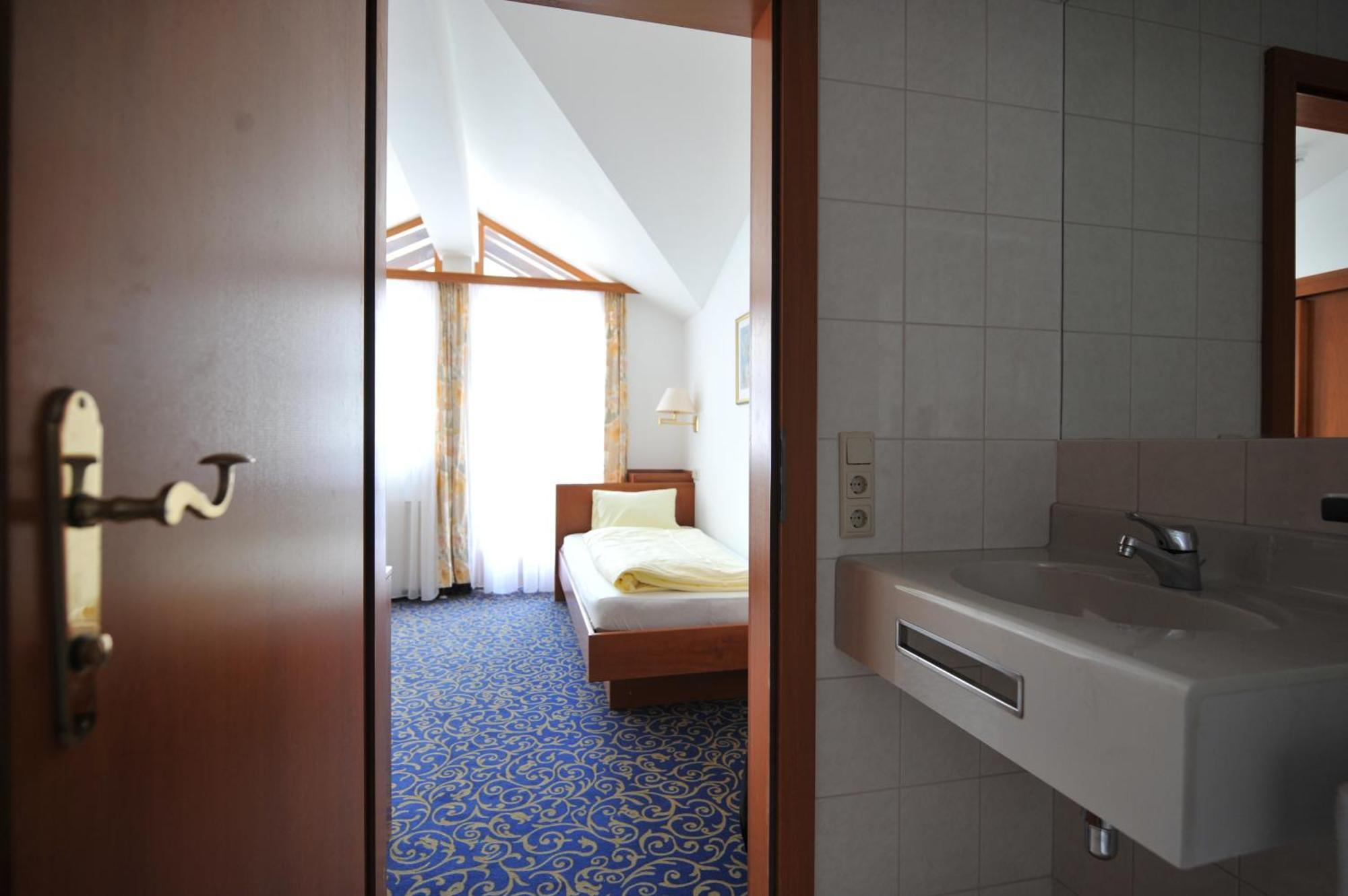 Salzburgerhof Jugend- Und Familienhotel Lofer Room photo